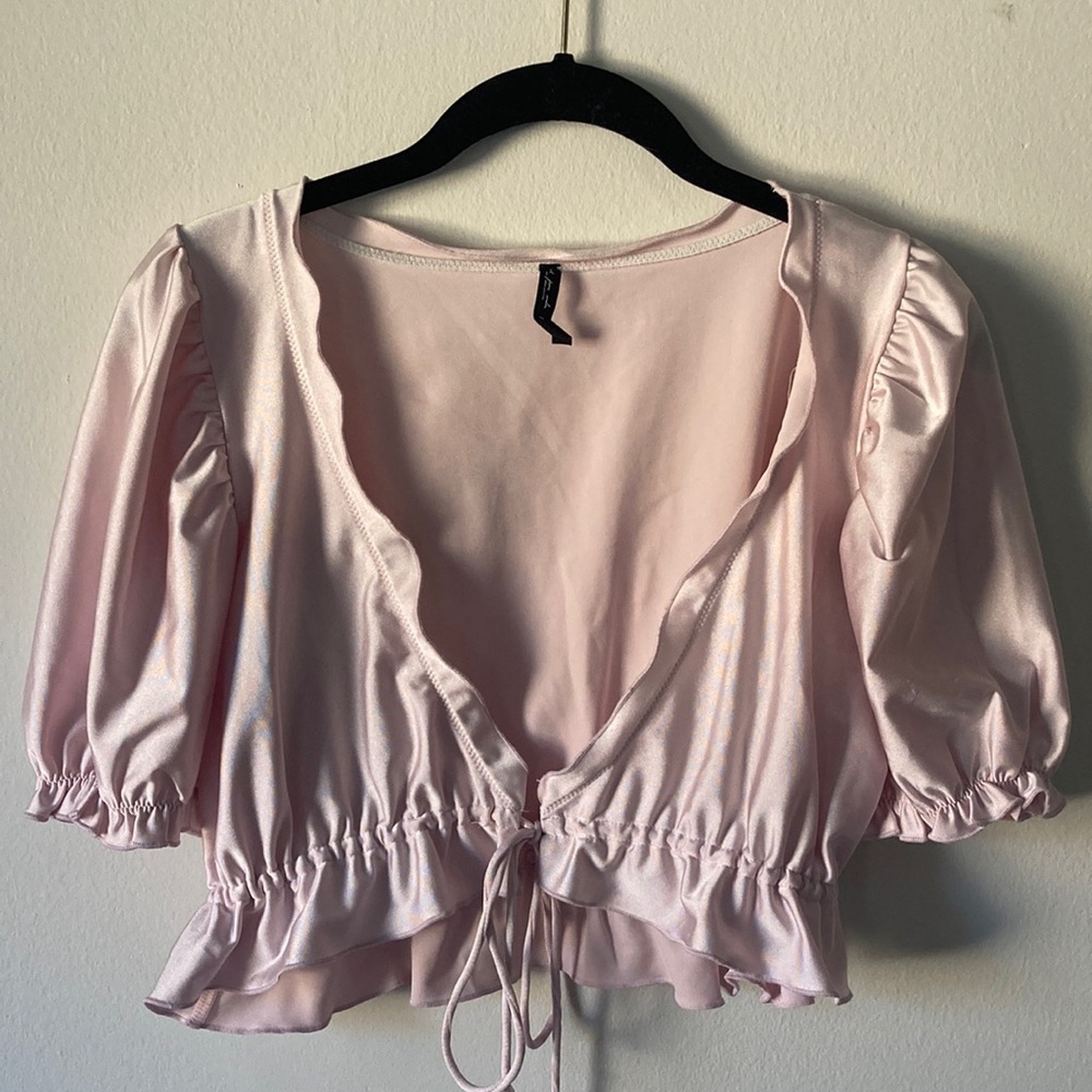 Light pink tie front puff sleeve shirt